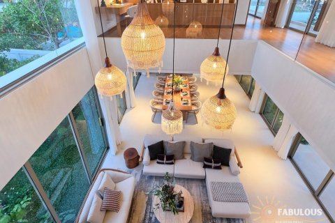 Chalet de 4 dormitorios en Bang Tao, Tailandia № 179228 - foto 23