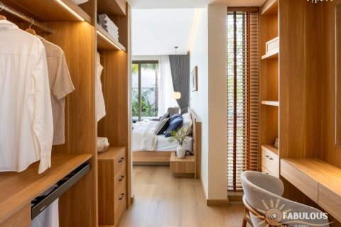 Chalet de 4 dormitorios en Bang Tao, Tailandia № 179228 - foto 16