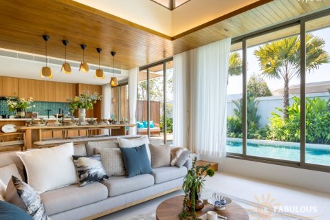 Chalet de 4 dormitorios en Bang Tao, Tailandia № 179228 - foto 14