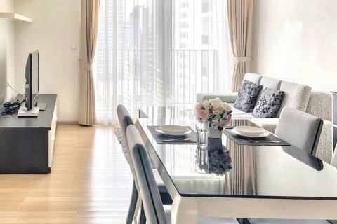 Condominio de 1 dormitorio en Khlong Toei, Bangkok, Tailandia № 119029 - foto 2