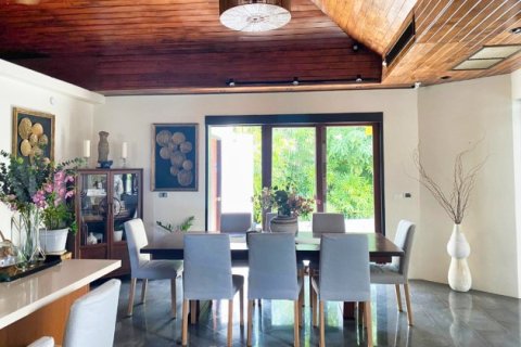 Chalet de 5 dormitorios en Surin Beach, Tailandia № 191170 - foto 12