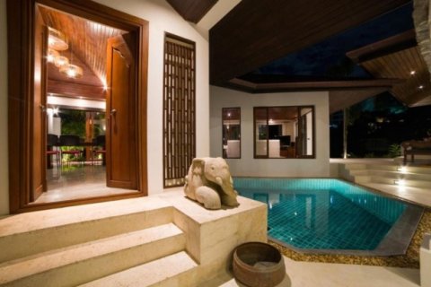 Chalet de 5 dormitorios en Surin Beach, Tailandia № 191170 - foto 22