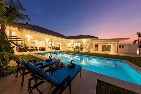 Chalet de 2 dormitorios en Hua Hin, Tailandia № 166491 - foto 9