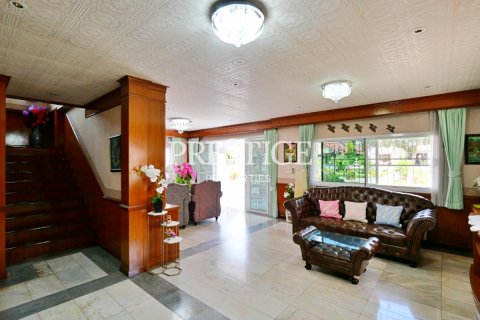 House in Pattaya, Thailand 5 bedrooms № 198645 - photo 4