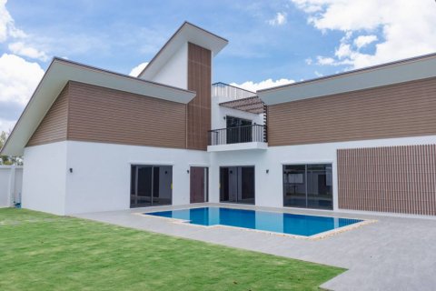 Casa de 3 dormitorios en Hua Hin, Tailandia № 135180