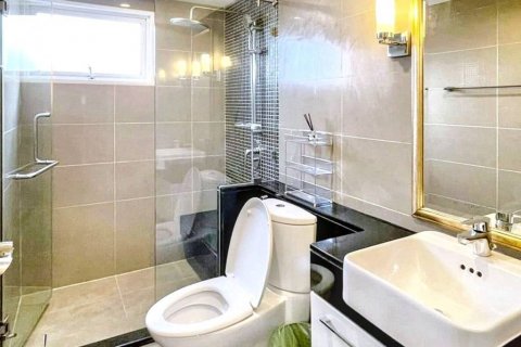 Condo à Bangkok, Thaïlande, 2 chambres № 135181 - photo 8