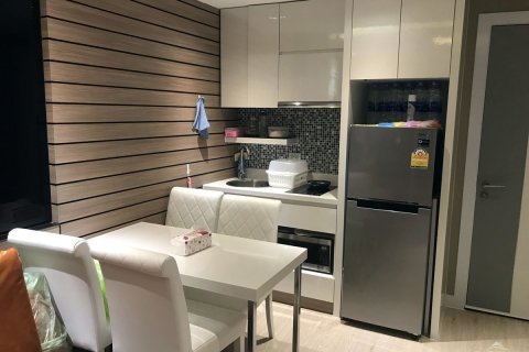 Condominio de 1 dormitorio en Jomtien Beach, Pattaya, Tailandia № 204143 - foto 6