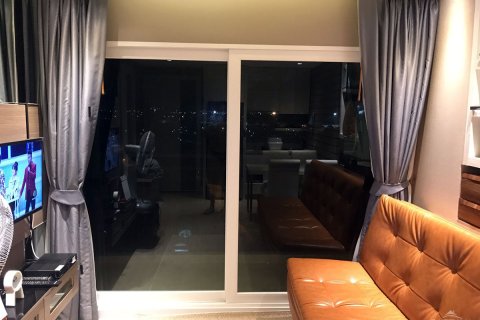 Condominio de 1 dormitorio en Jomtien Beach, Pattaya, Tailandia № 204143 - foto 2