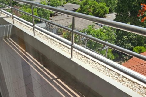 Condominio de 3 dormitorios en Watthana, Bangkok, Tailandia № 205310 - foto 13