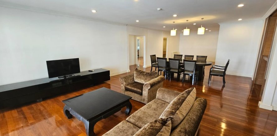 Condominio de 3 dormitorios en Watthana, Bangkok, Tailandia № 205310