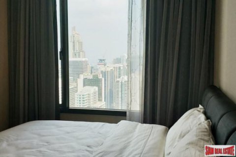 Apartamento de 2 dormitorios en Bangkok, Tailandia № 202890 - foto 4