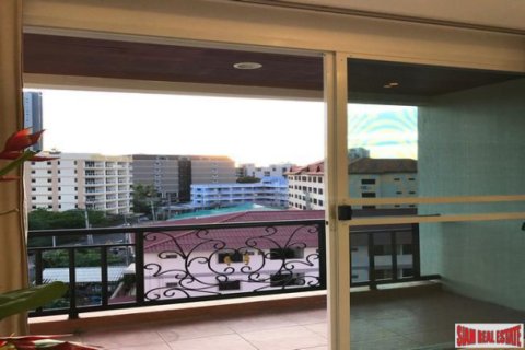 Apartamento de 2 dormitorios en Pattaya, Tailandia № 202887 - foto 5