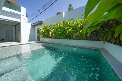 Casa de 5 dormitorios en Pattaya, Tailandia № 157717 - foto 13