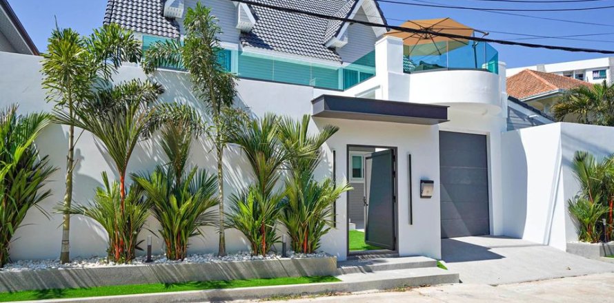 Casa de 5 dormitorios en Pattaya, Tailandia № 157717