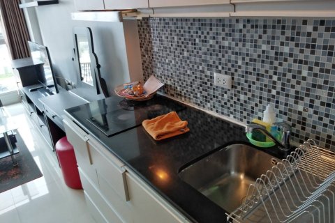 Estudio en el condominio en Pattaya, Tailandia № 204327 - foto 2