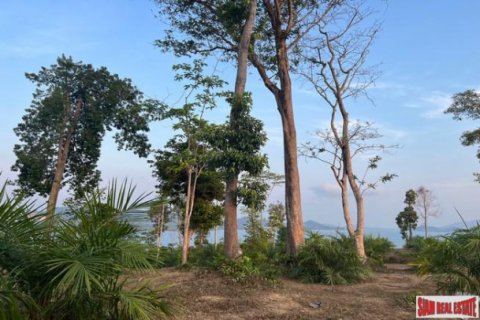 Terreno 2784.8 m2 en Phang Nga, Tailandia № 203338 - foto 5