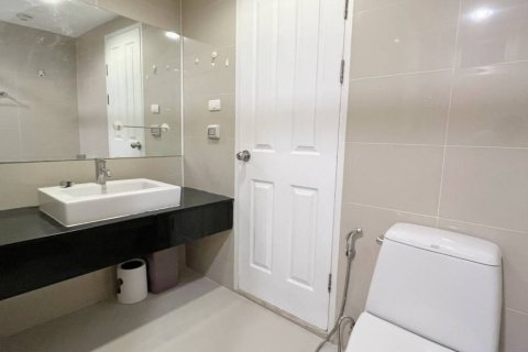 Condominio de 3 dormitorios en Bangkok, Tailandia № 172991 - foto 7