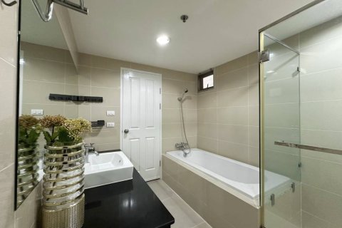 Condominio de 3 dormitorios en Bangkok, Tailandia № 172990 - foto 10
