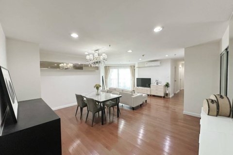 Condominio de 3 dormitorios en Bangkok, Tailandia № 172990 - foto 2