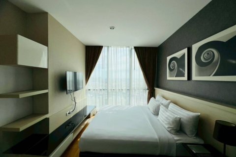 Condominio de 2 dormitorios en Bangkok, Tailandia № 172995 - foto 4