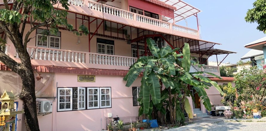 Casa de 6 dormitorios en Bang Phlat, Bangkok, Tailandia № 163326