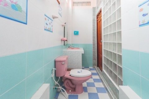 Casa de 6 dormitorios en Bang Phlat, Bangkok, Tailandia № 163326 - foto 5