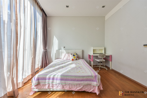 Condo in Bangkok, Thailand, 2 bedrooms № 220629 - photo 8