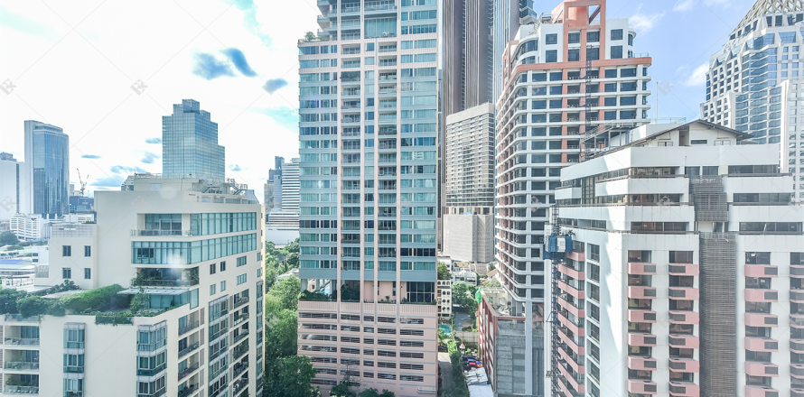 Condo in Bangkok, Thailand, 2 bedrooms № 220629