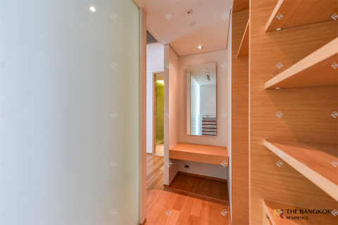 Condo in Bangkok, Thailand, 2 bedrooms № 220629 - photo 6