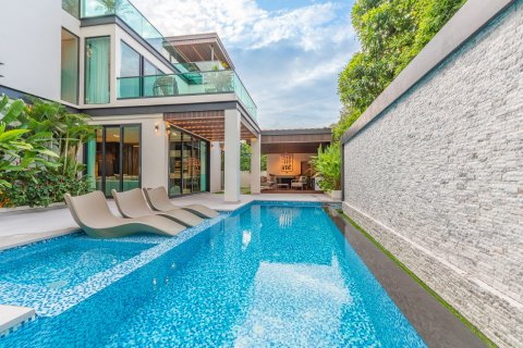 Maison à Pattaya, Thaïlande 6 chambres № 135324