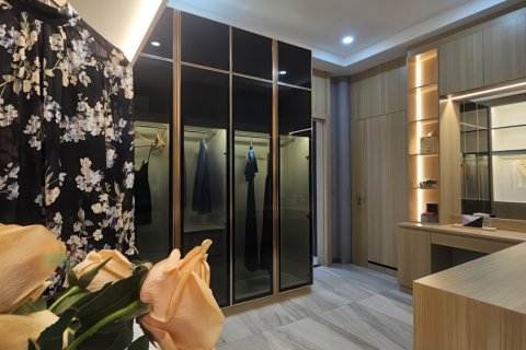 Casa de 5 dormitorios en Pattaya, Tailandia № 155704 - foto 18