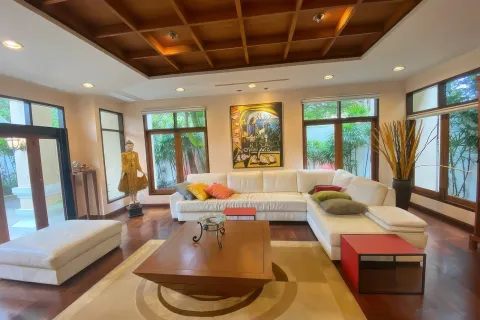 Chalet de 3 dormitorios en Pattaya, Tailandia № 155706 - foto 5