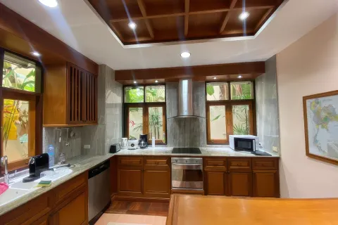 Chalet de 3 dormitorios en Pattaya, Tailandia № 155706 - foto 11