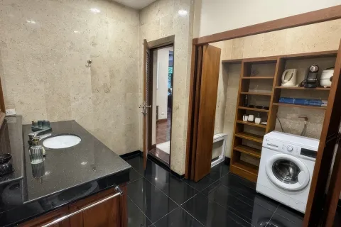 Chalet de 3 dormitorios en Pattaya, Tailandia № 155706 - foto 13