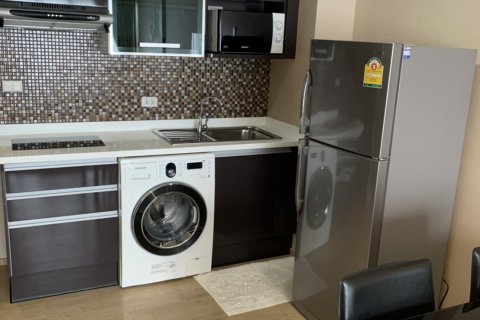 Condominio de 1 dormitorio en Bangkok, Tailandia № 143721 - foto 3