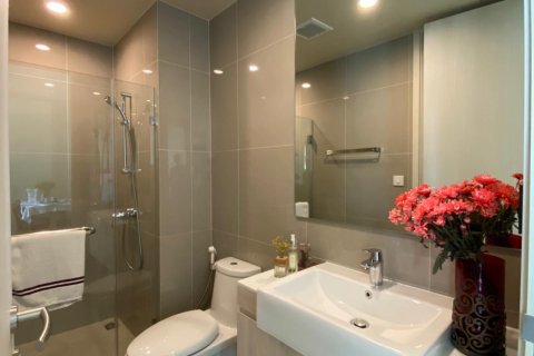 Condominio de 2 dormitorios en Bangkok, Tailandia № 143718 - foto 10