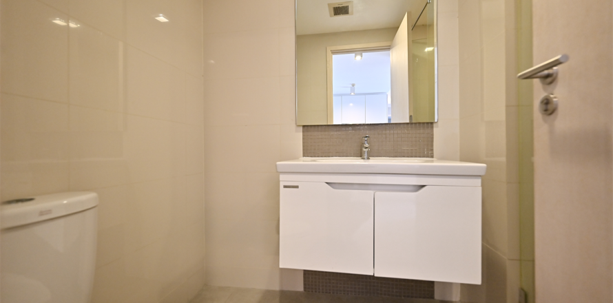 Condominio de 2 dormitorios en Bangkok, Tailandia № 187574