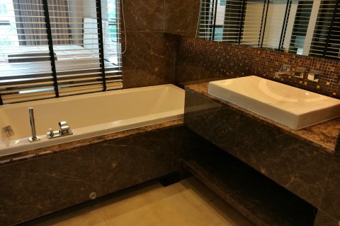 Estudio en el condominio en Watthana, Bangkok, Tailandia № 173493 - foto 5