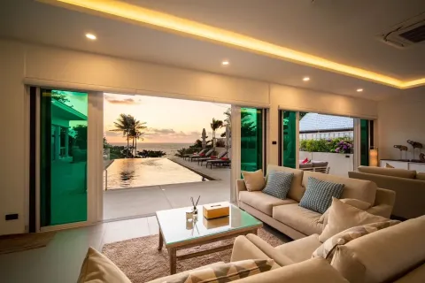Chalet de 3 dormitorios en Phuket, Tailandia № 173495 - foto 7