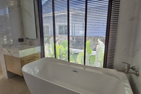 Chalet de 3 dormitorios en Hang Dong, Tailandia № 173494 - foto 5