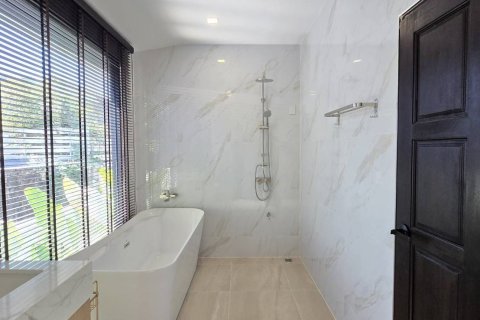 Chalet de 3 dormitorios en Hang Dong, Tailandia № 173494 - foto 22