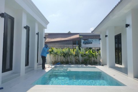 Chalet de 3 dormitorios en Hang Dong, Tailandia № 173494 - foto 4