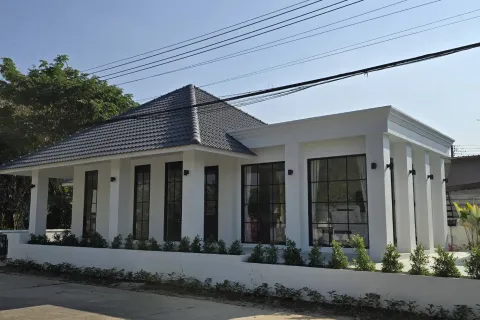 Chalet de 3 dormitorios en Hang Dong, Tailandia № 173494 - foto 11