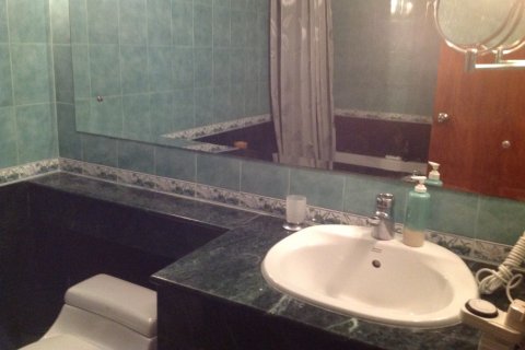 Condominio de 2 dormitorios en Bangkok, Tailandia № 143832 - foto 10