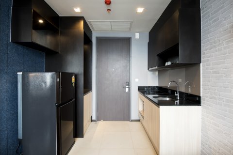Condo in Bangkok, Thailand, 1 bedroom  № 143827 - photo 4