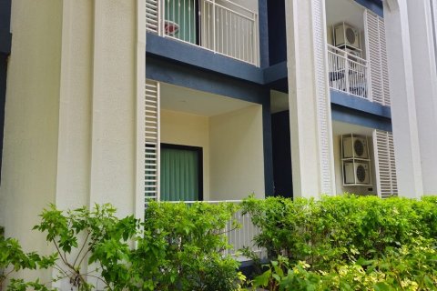 Apartamento de 2 habitaciones en Pattaya, Tailandia № 194717 - foto 10