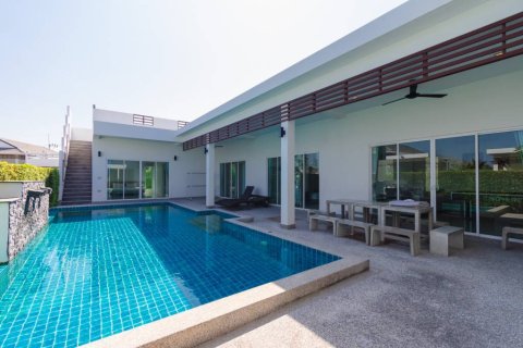 Chalet de 4 dormitorios en Hua Hin, Tailandia № 161458