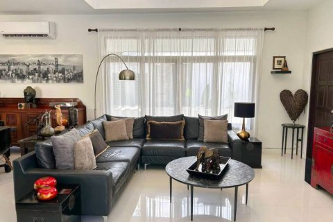 Chalet de 3 dormitorios en Surat Thani, Tailandia № 161456 - foto 7