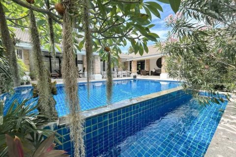 Chalet de 3 dormitorios en Surat Thani, Tailandia № 161456 - foto 3