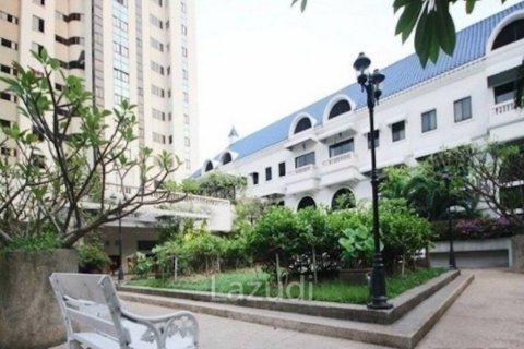 Condominio de 4 dormitorios en Bangkok, Tailandia № 172936